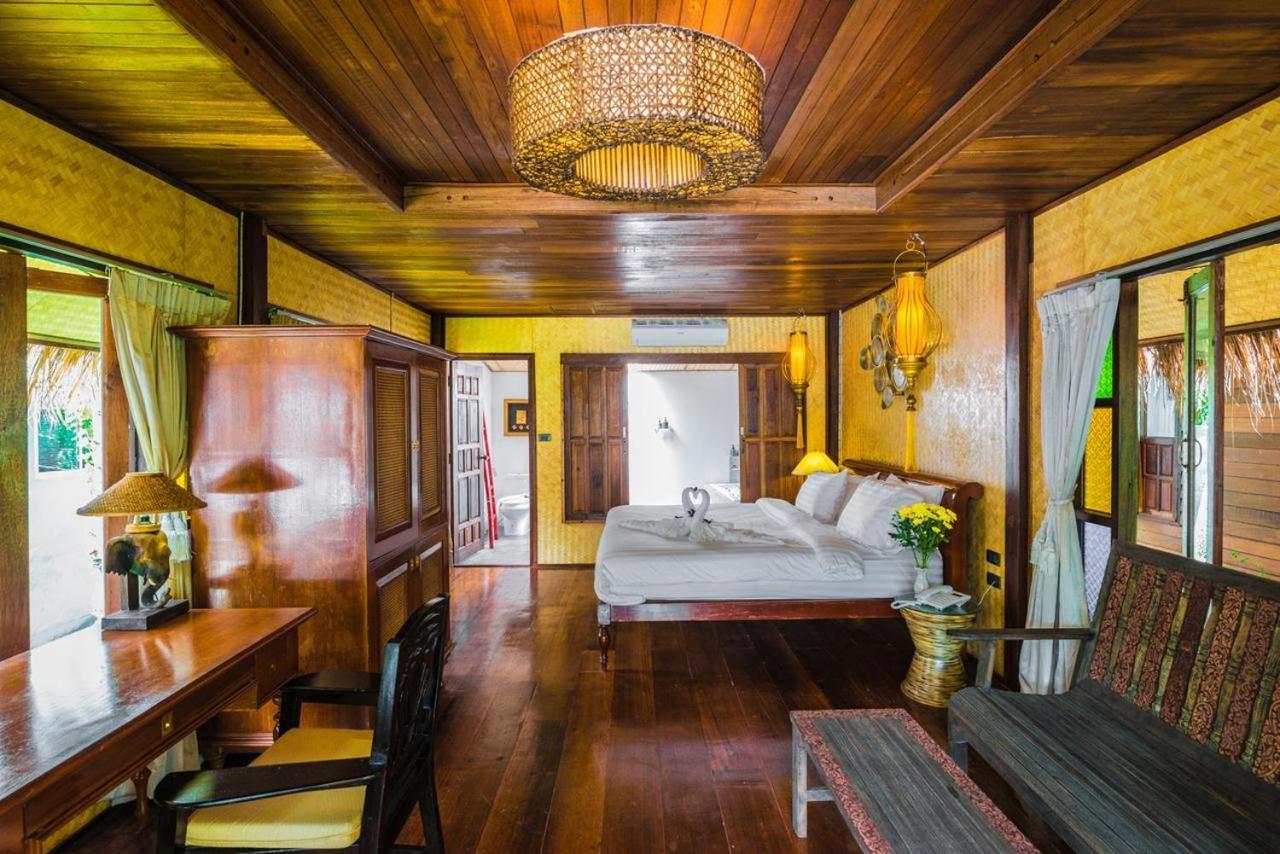 Bora Bora Villa Phuket Chalong Εξωτερικό φωτογραφία
