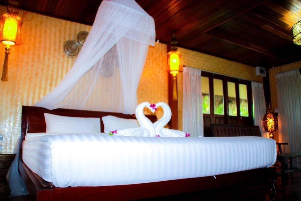 Bora Bora Villa Phuket Chalong Εξωτερικό φωτογραφία